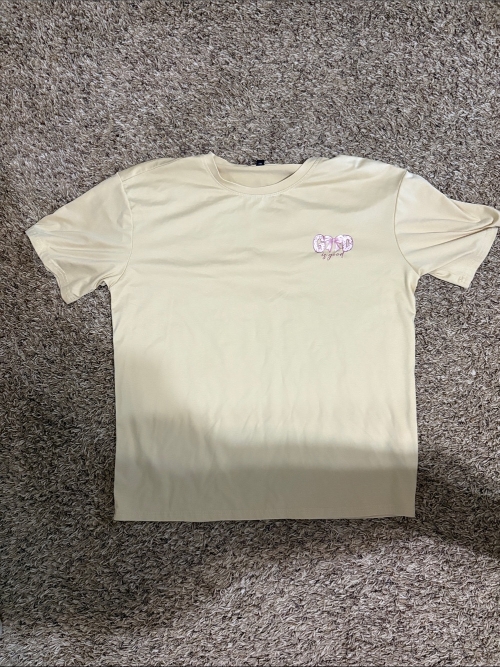 SHEIN Cream Short-Sleeve Men's Tee with Subtle Chest Graphic